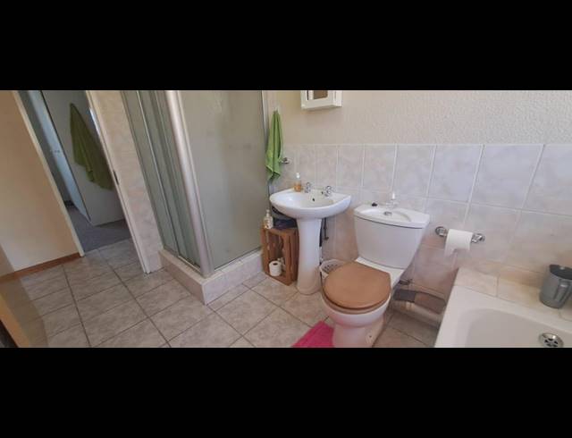 2 BEDROOM TOWNHOUSE FOR SALE IN ELANDSPARK